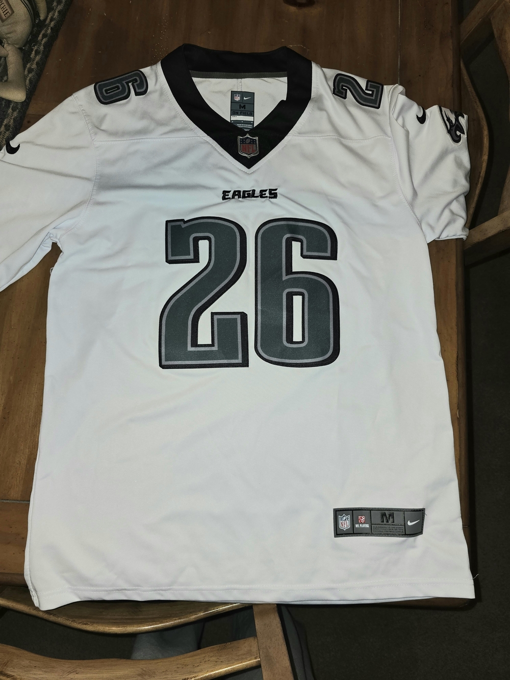 Nike White Philadelphia Eagles #26 BARKLEY Medium Football Jersey